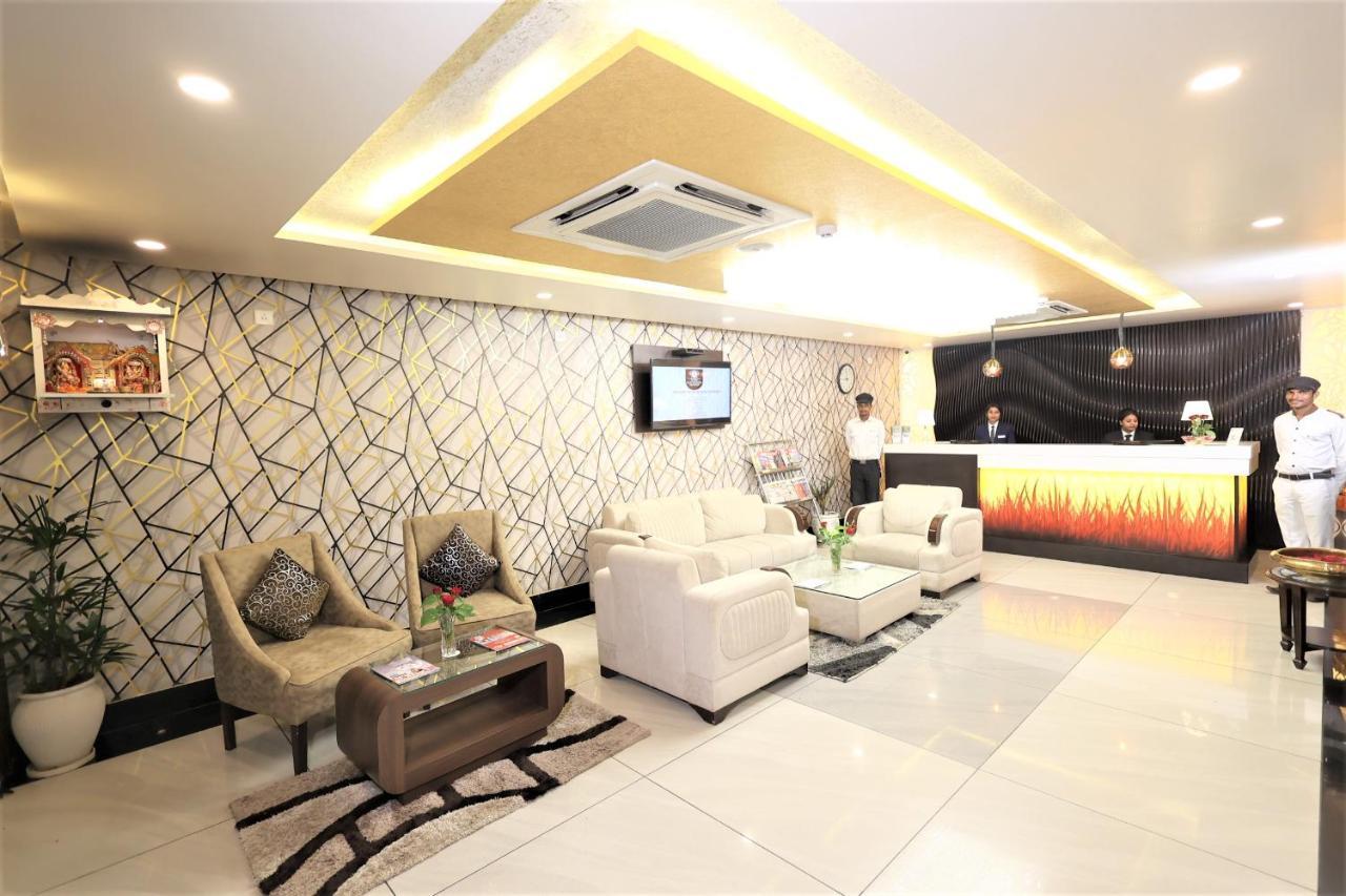 Hotel Sidh Vedantha Патна Екстериор снимка