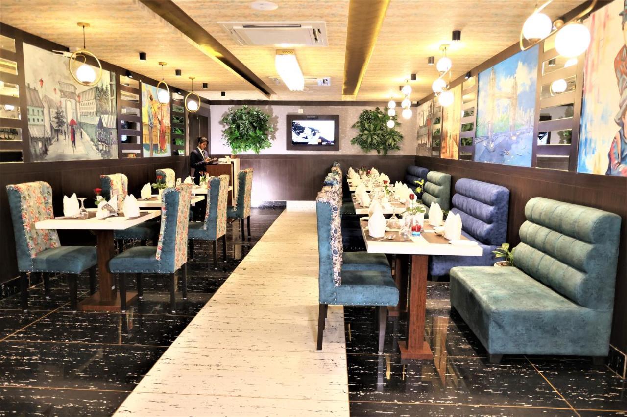 Hotel Sidh Vedantha Патна Екстериор снимка