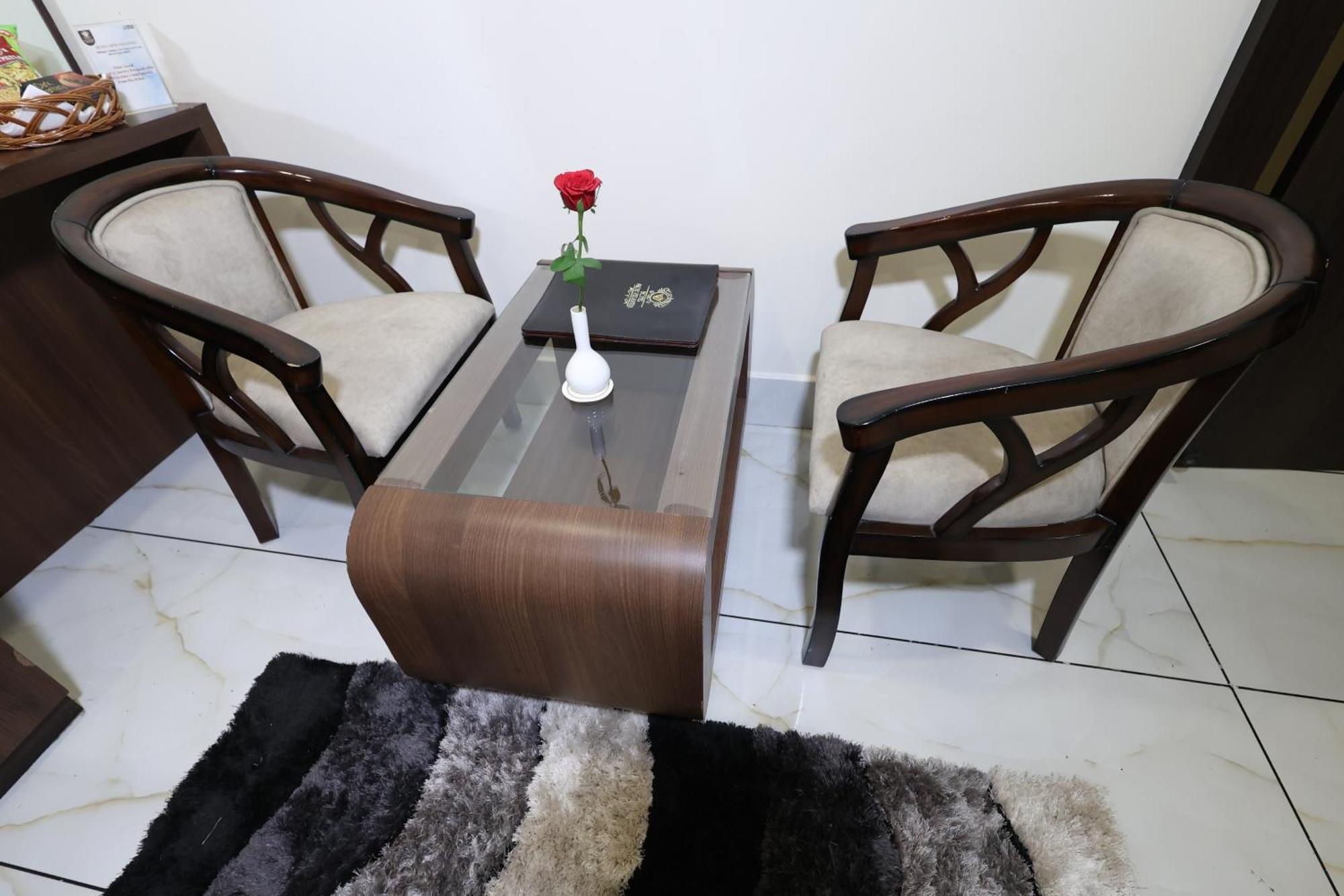 Hotel Sidh Vedantha Патна Екстериор снимка