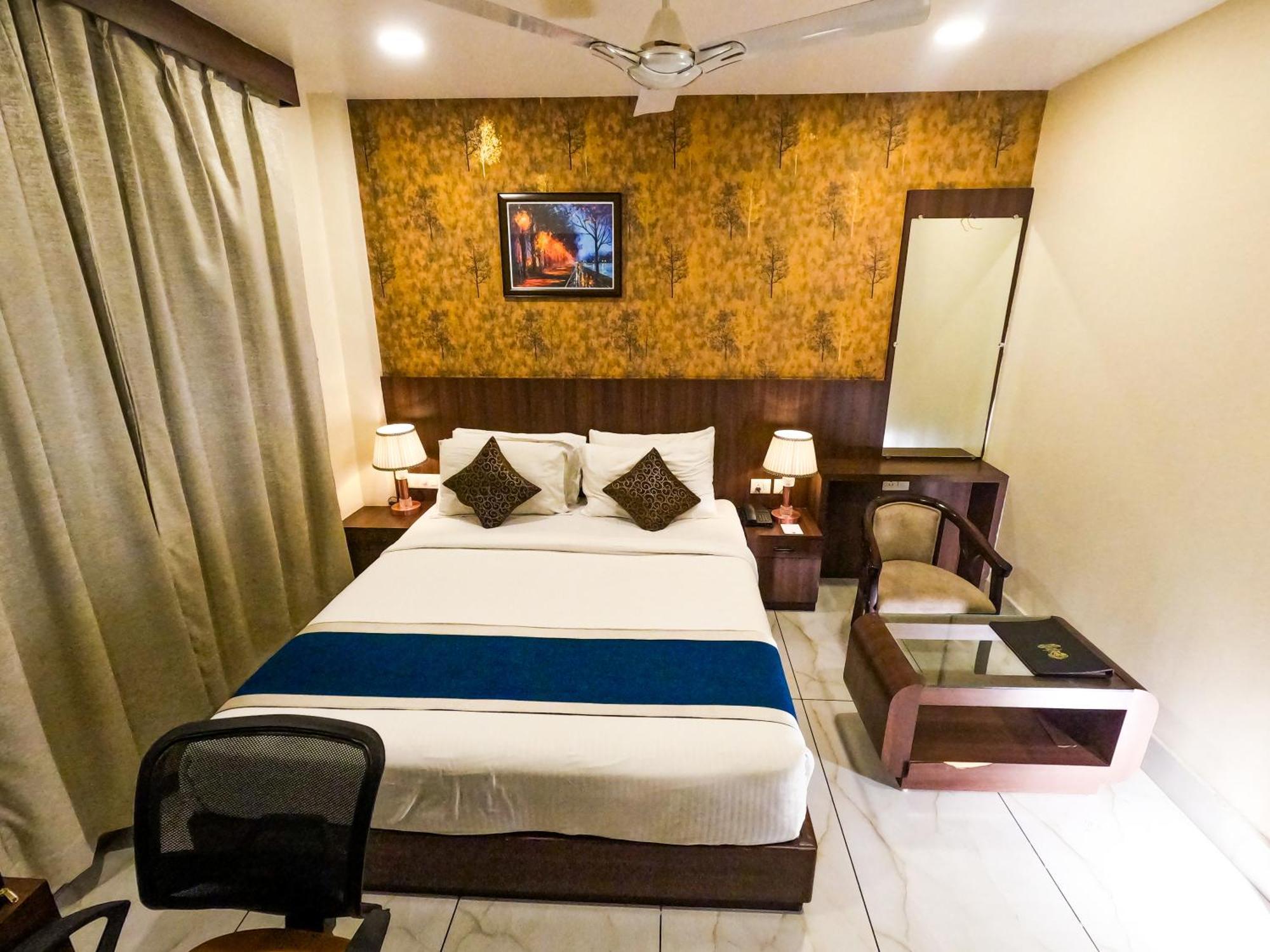 Hotel Sidh Vedantha Патна Екстериор снимка